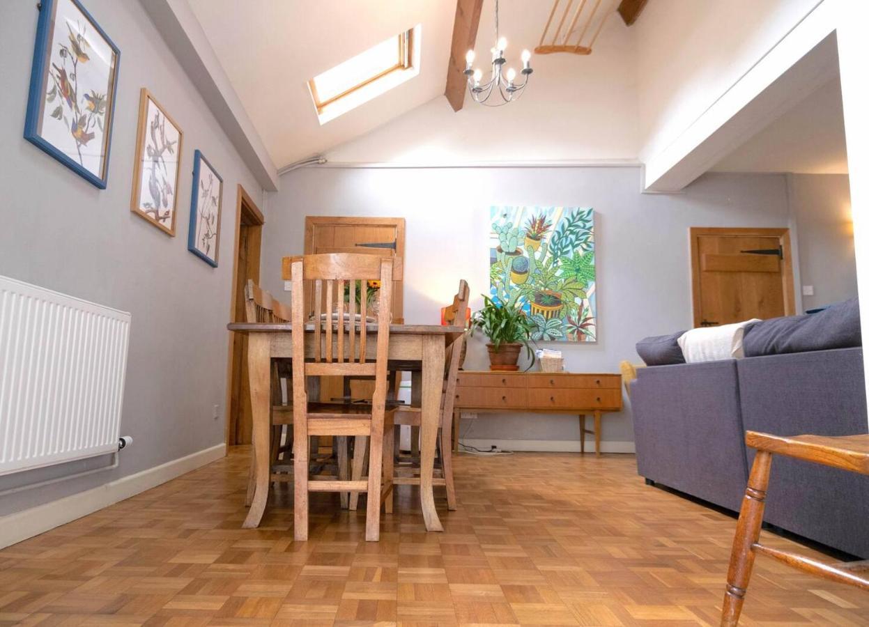 Lovely Property In The Heart Of Somerset, Sleeps 9 Shepton Mallet Εξωτερικό φωτογραφία