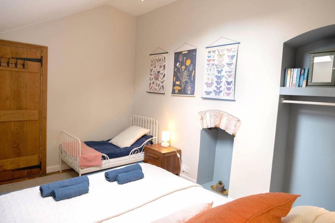 Lovely Property In The Heart Of Somerset, Sleeps 9 Shepton Mallet Εξωτερικό φωτογραφία