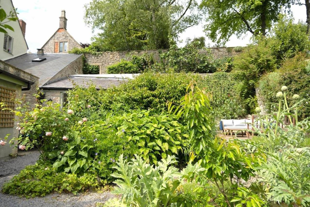 Lovely Property In The Heart Of Somerset, Sleeps 9 Shepton Mallet Εξωτερικό φωτογραφία